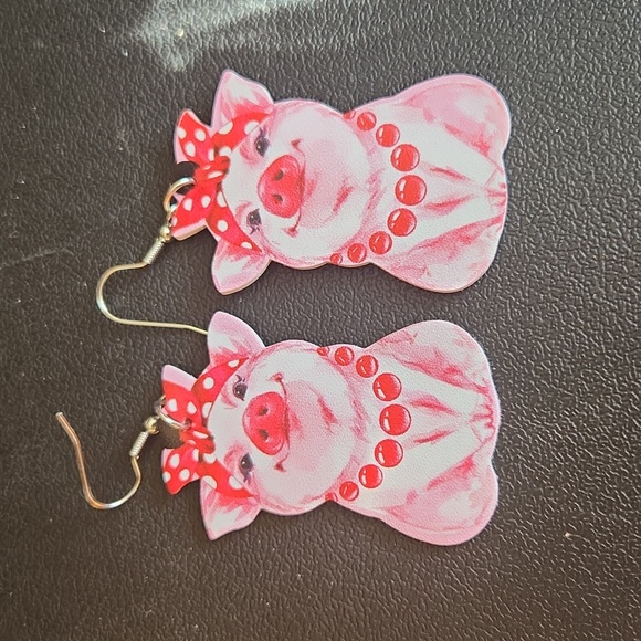 Pink Pig Earrings Piggy Piglet Earrings Farm Animal Earrings NWT - Picture 3 of 3